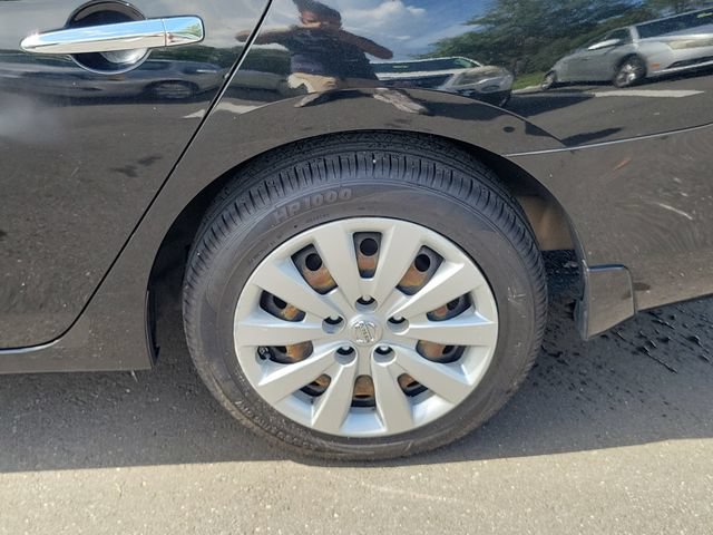 Used 2015 Nissan Sentra S FWD image 6