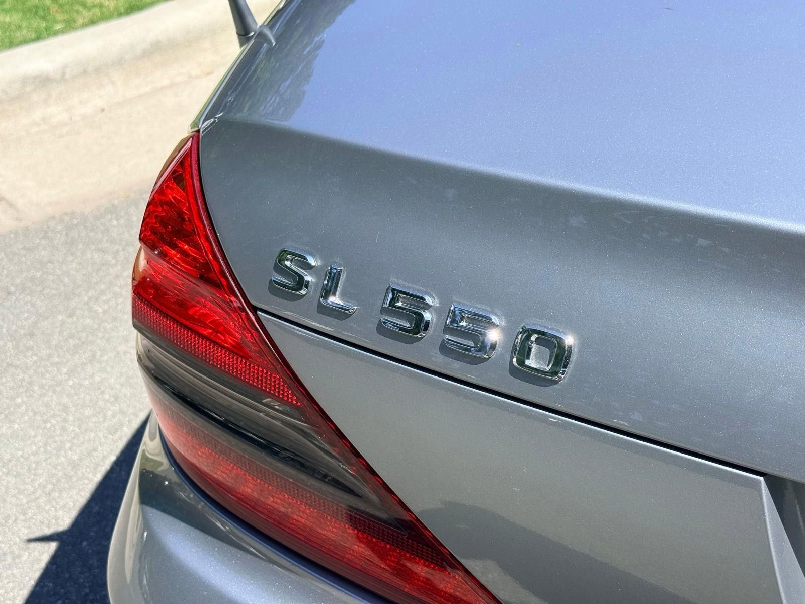 Used 2009 Mercedes-Benz SL 550 image 10