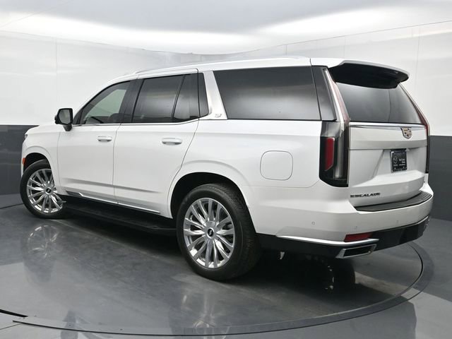 Used 2024 Cadillac Escalade Premium Luxury w/ Performance Package image 4