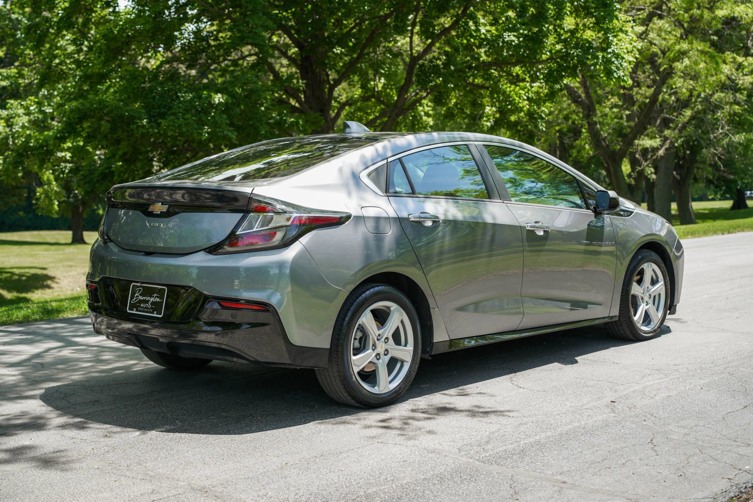 Used 2018 Chevrolet Volt LT w/ LT Driver Confidence Package FWD image 5