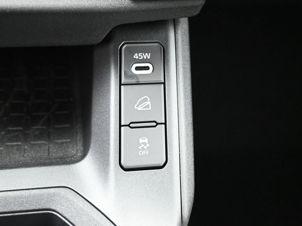 Certified 2026 Toyota RAV4 Limited AWD/4WD image 29