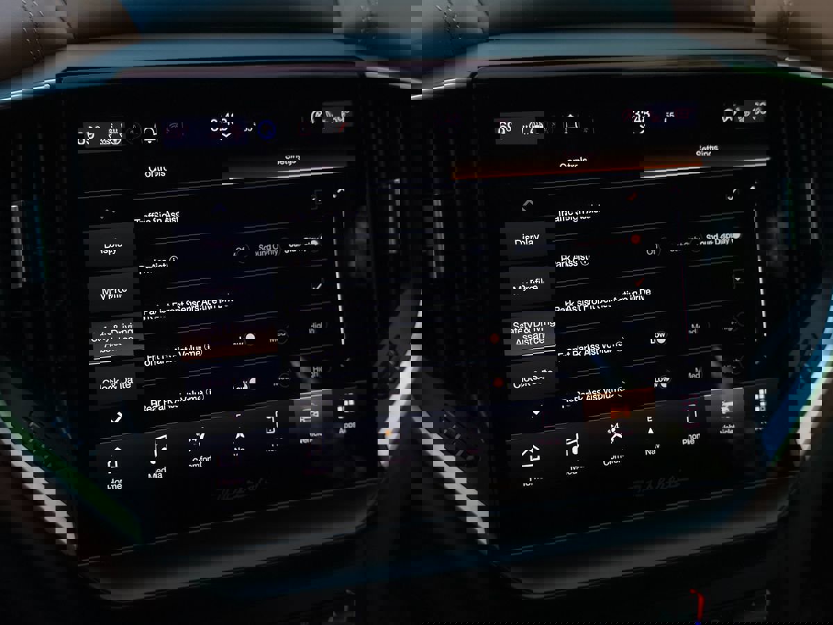 Used 2022 Maserati Ghibli GT image 40