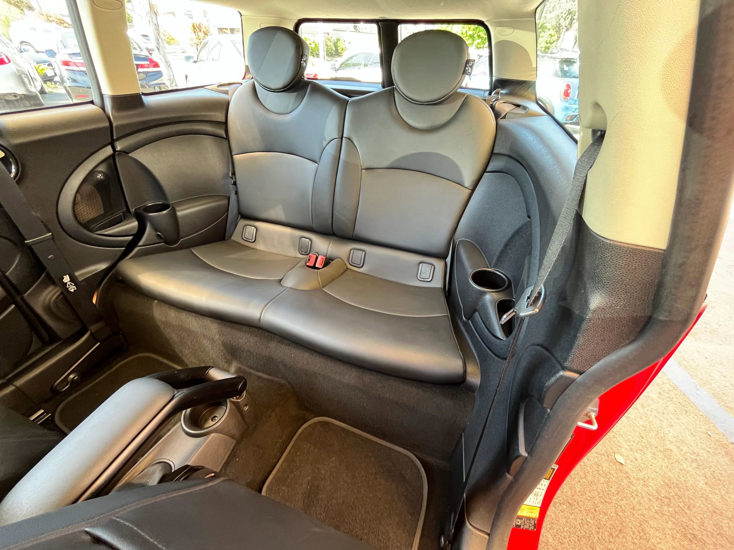 Used 2011 MINI Cooper Clubman image 14