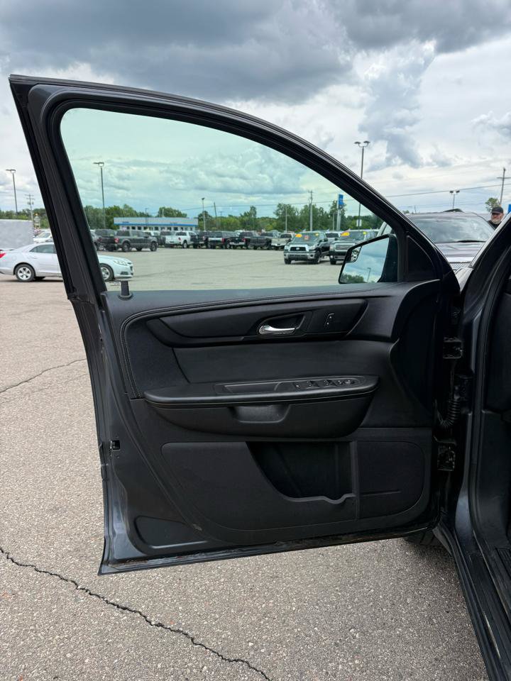 Used 2013 GMC Acadia SLE AWD/4WD image 10