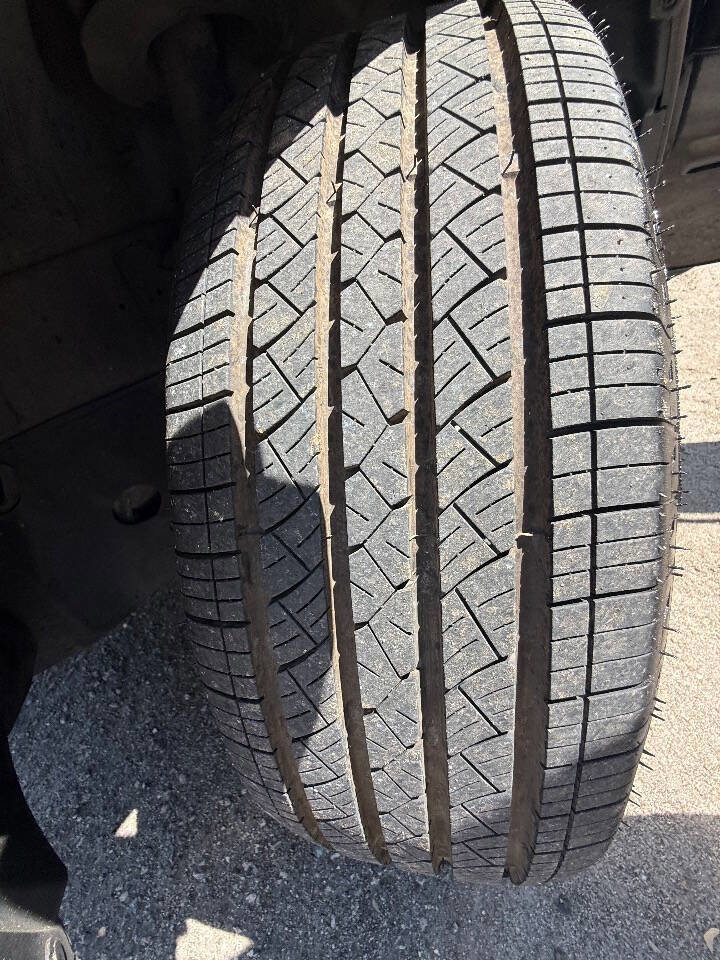 Used 2012 Ford Escape XLS FWD image 21