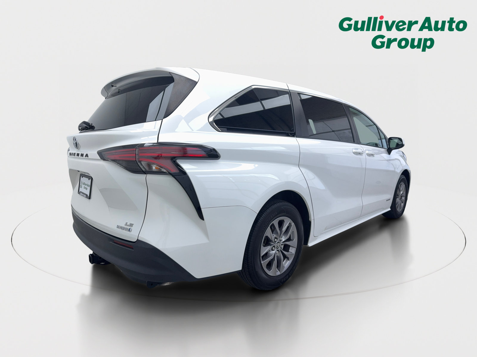Used 2021 Toyota Sienna LE FWD image 9