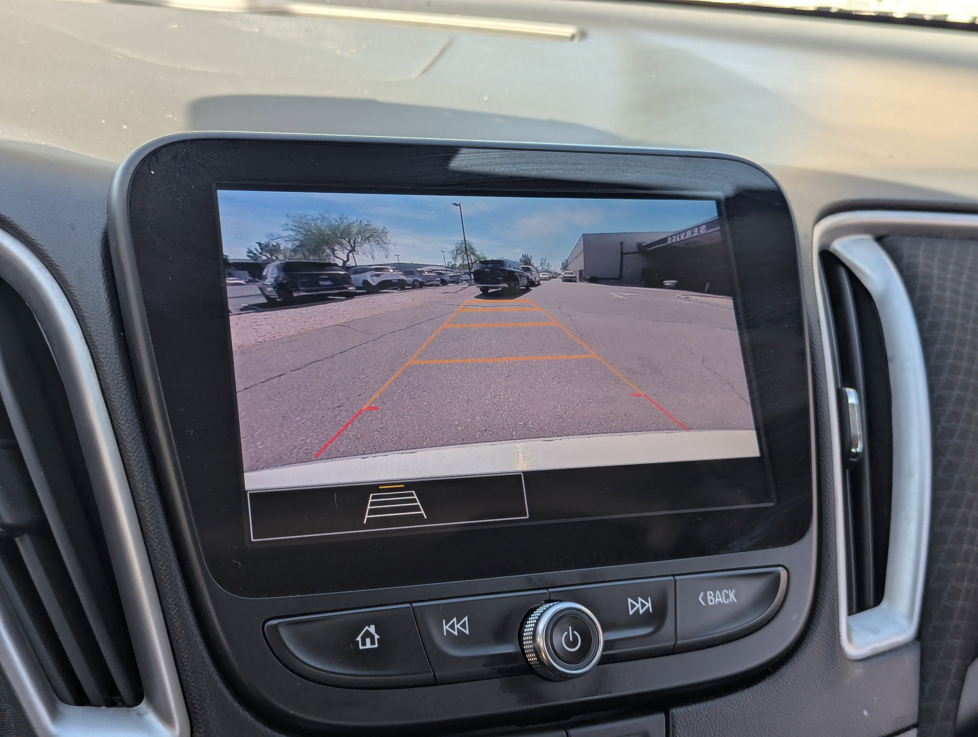 Used 2023 Chevrolet Malibu LT image 25