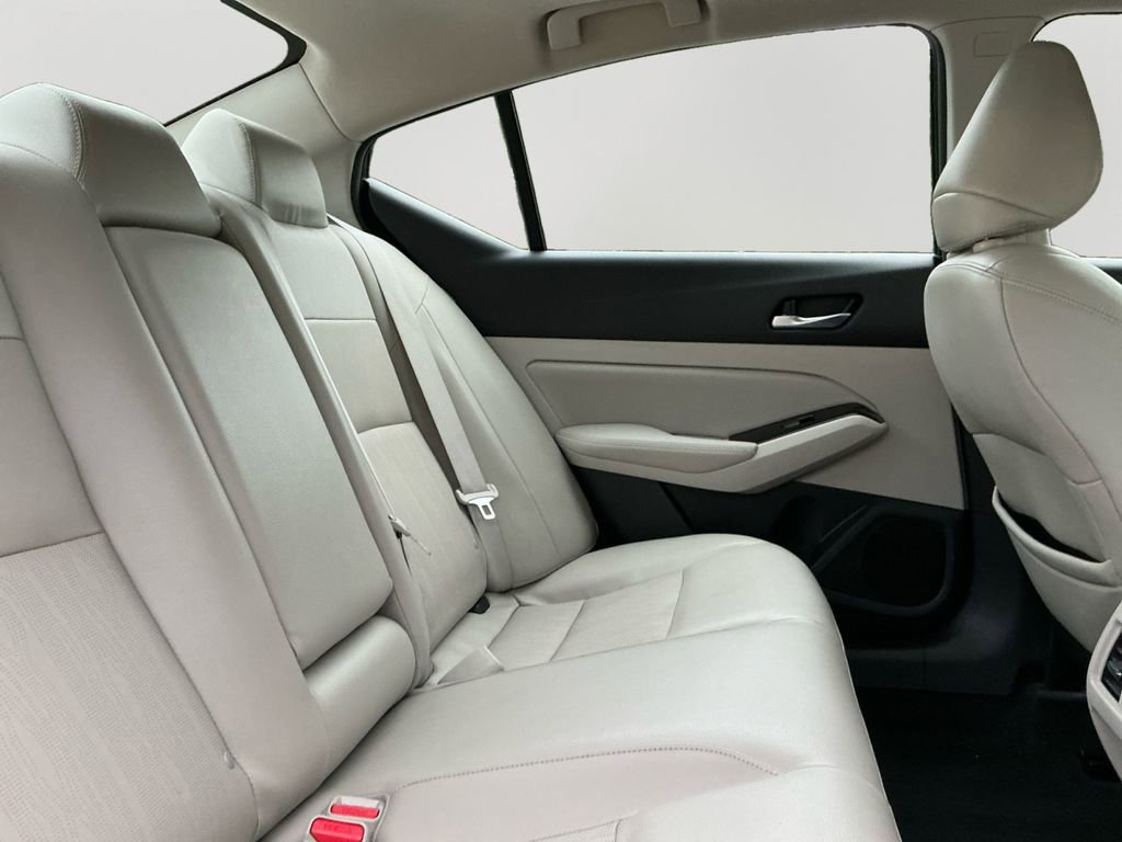 Used 2021 Nissan Altima 2.5 SL FWD image 13