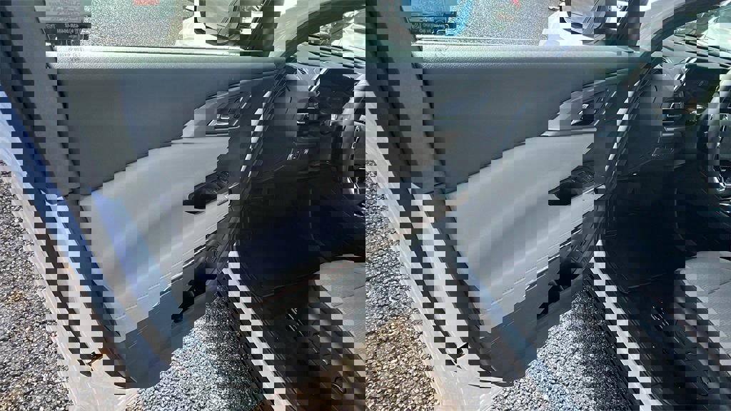 New 2026 Chevrolet Traverse LT image 11