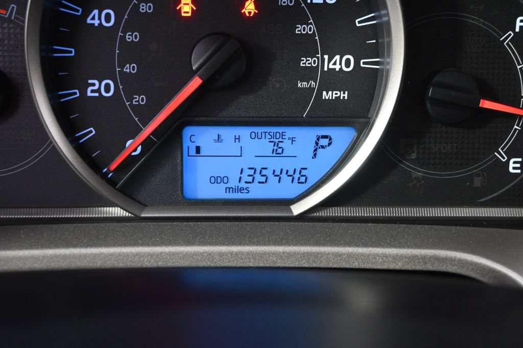 Used 2014 Toyota RAV4 XLE AWD/4WD image 26