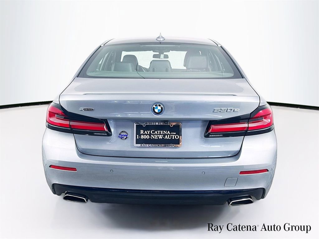 Certified 2023 BMW 530e xDrive w/ Premium Package image 6