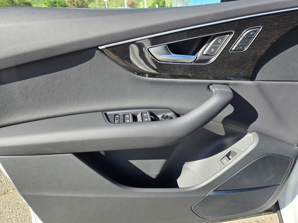 New 2026 Audi Q7 2.0T Premium image 17