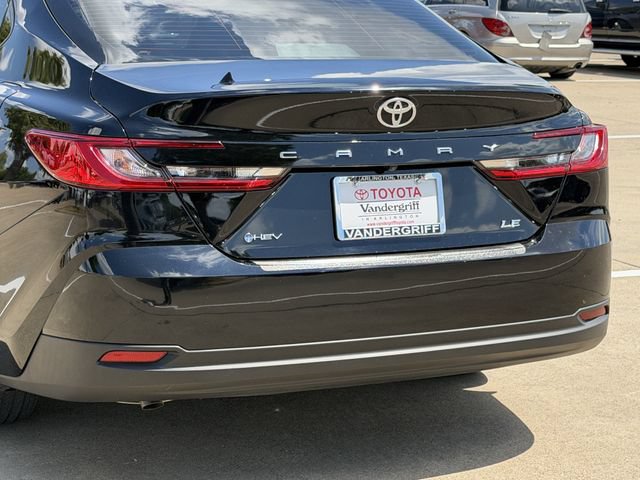 Used 2025 Toyota Camry LE FWD image 6