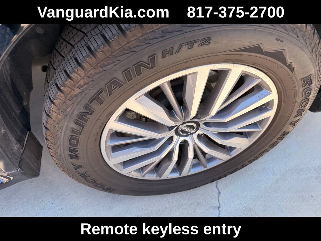 Used 2022 Nissan Armada SV w/ SV Appearance Package RWD image 9