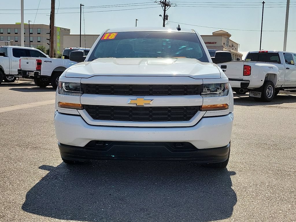 Used 2018 Chevrolet Silverado 1500 Custom w/ Custom Value Package RWD image 3