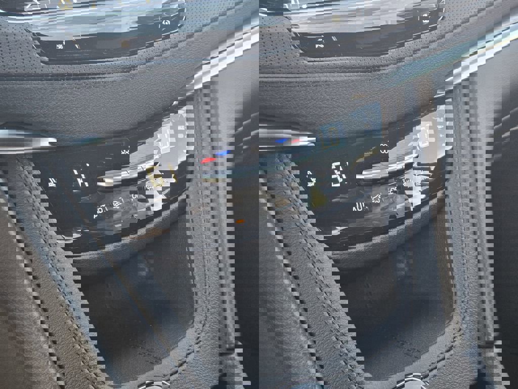 New 2026 Cadillac XT5 Luxury image 11