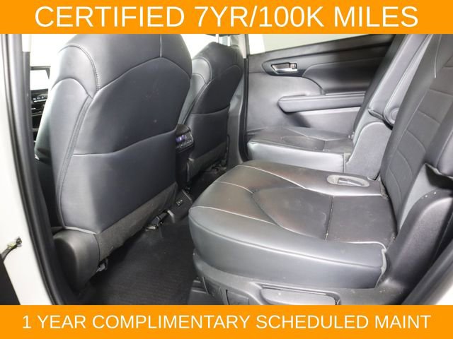 Used 2023 Toyota Highlander XLE AWD/4WD image 14