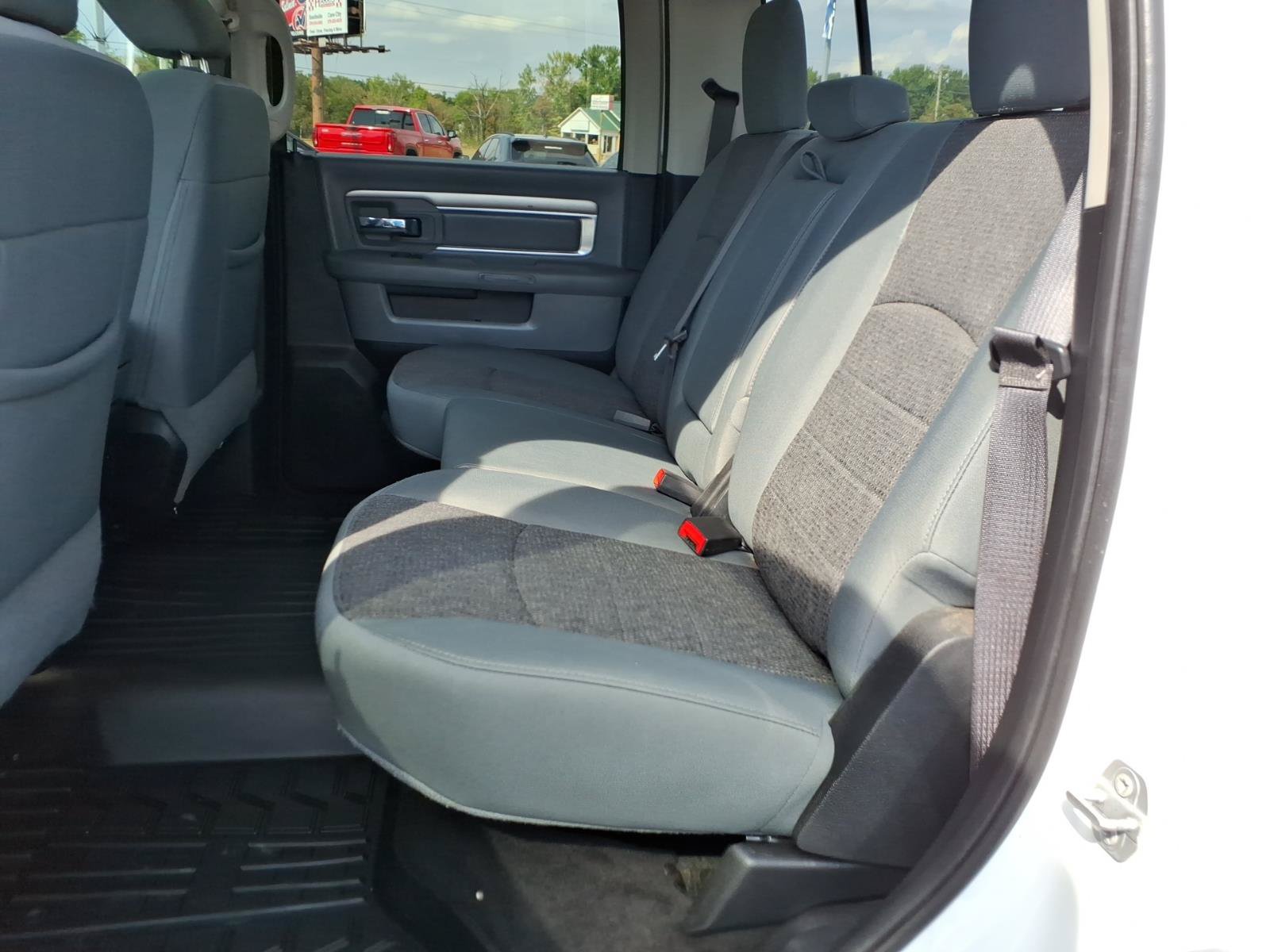 Used 2017 RAM 1500 Big Horn AWD/4WD image 9