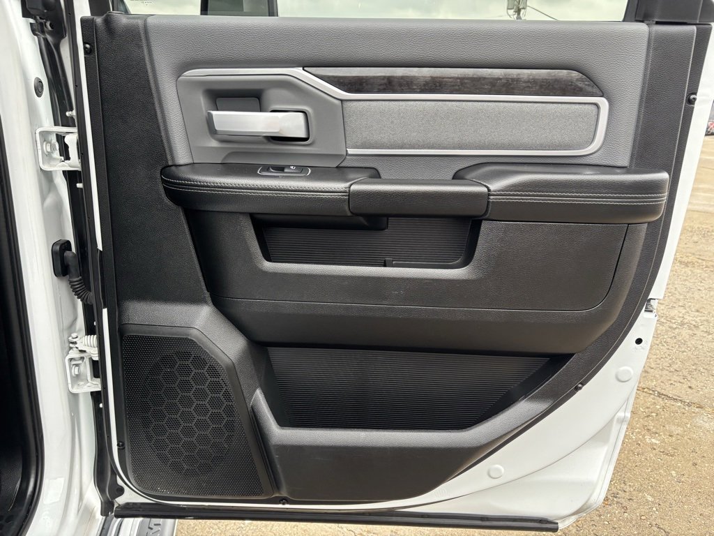 Used 2023 RAM 3500 Big Horn w/ Level 1 Equipment Group image 30