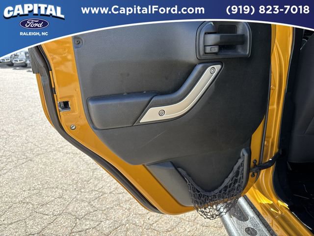 Used 2014 Jeep Wrangler Unlimited Sahara w/ Max Tow Package image 18