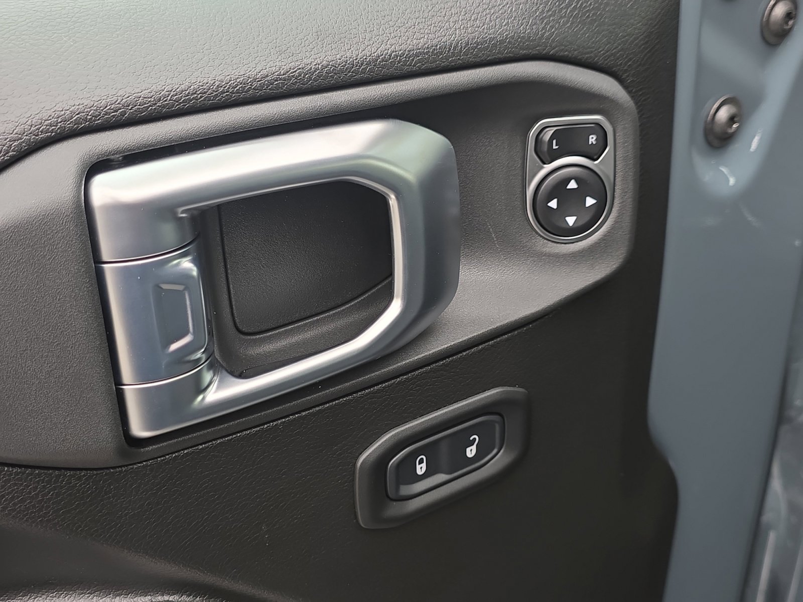 New 2026 Jeep Wrangler Sport S image 17