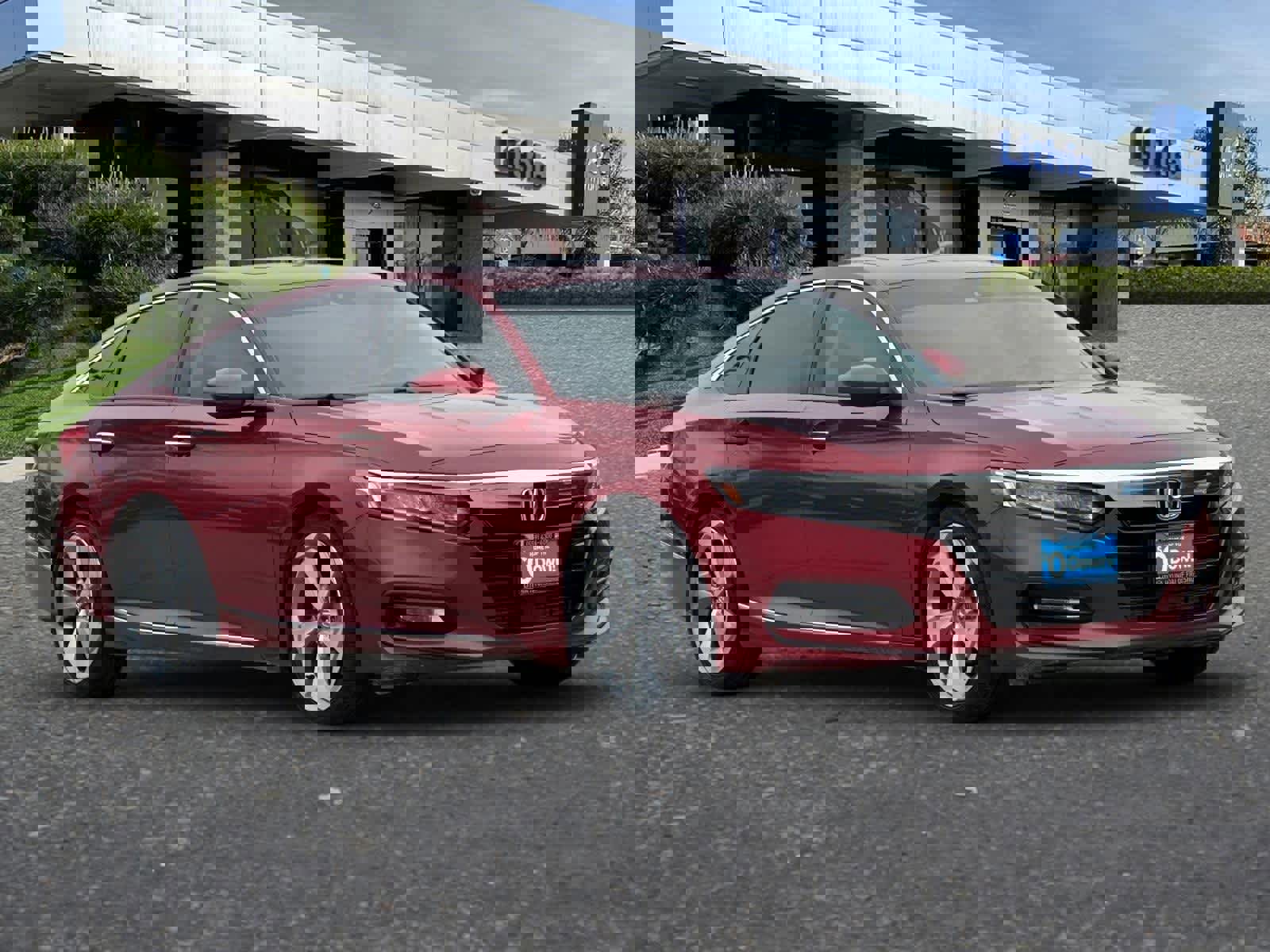 Used 2018 Honda Accord Touring image 10