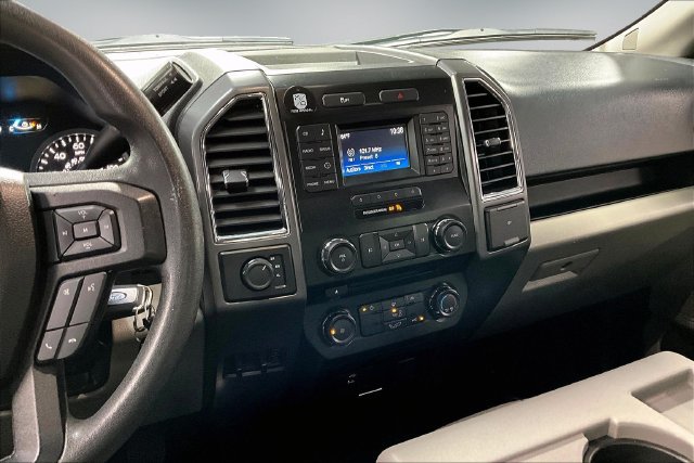 Used 2016 Ford F150 XLT AWD/4WD image 11