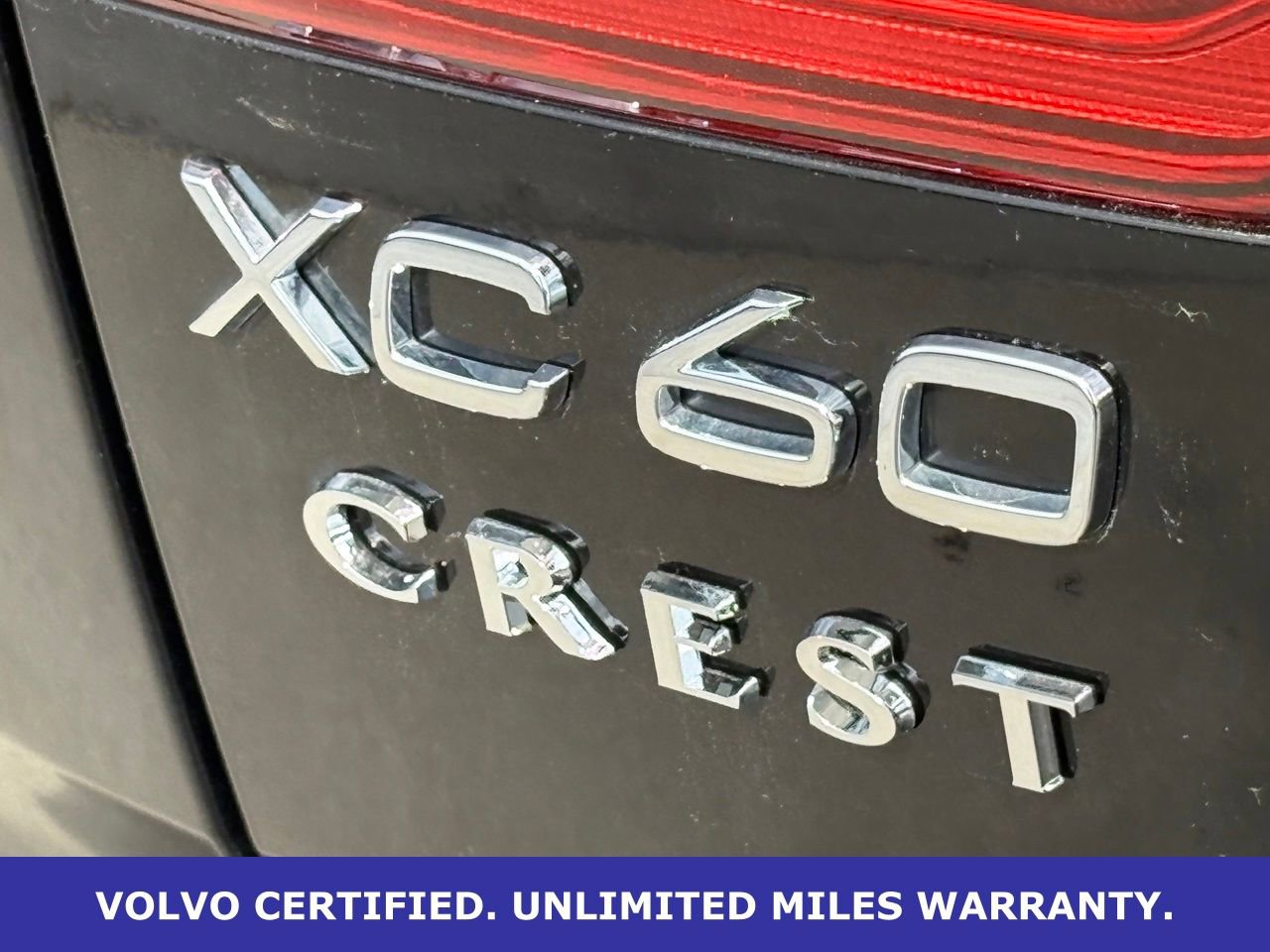 Certified 2025 Volvo XC60 B5 Core AWD/4WD image 10