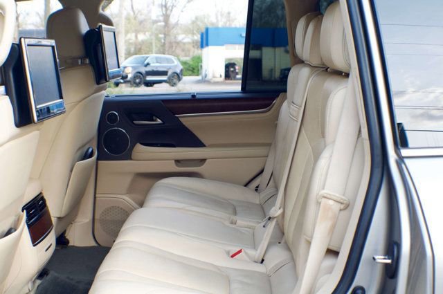 Used 2018 Lexus LX 570 4WD w/ Luxury Package image 51