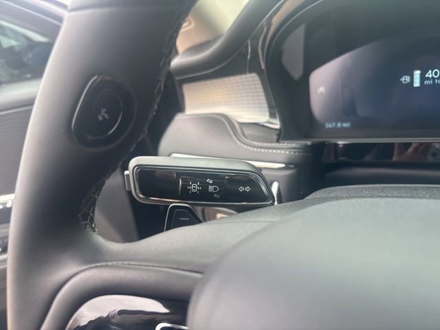 New 2026 Lincoln Corsair Premiere image 20