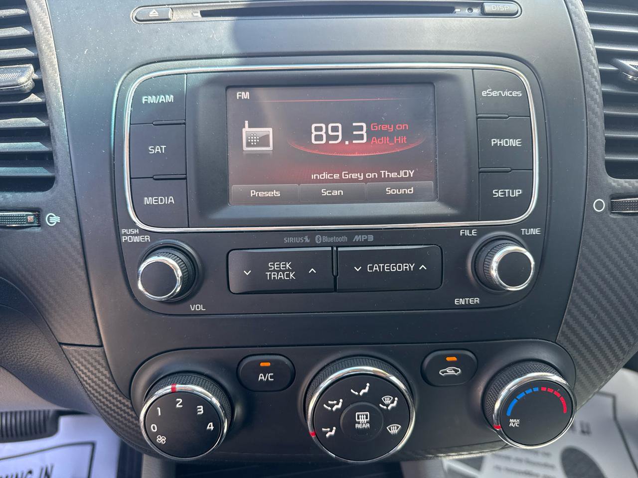 Used 2014 Kia Forte Koup EX image 27