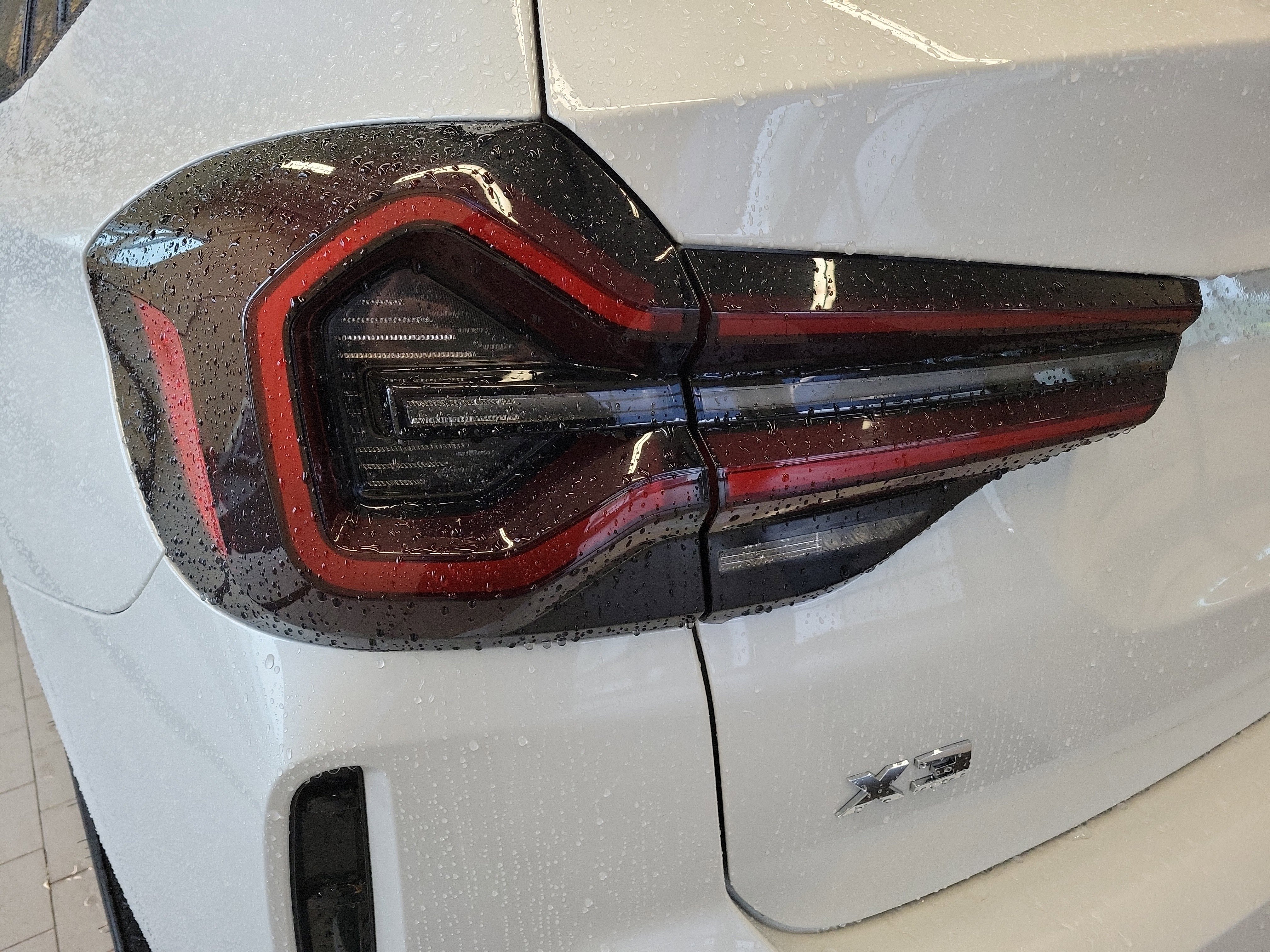Used 2023 BMW X3 M40i AWD/4WD image 11