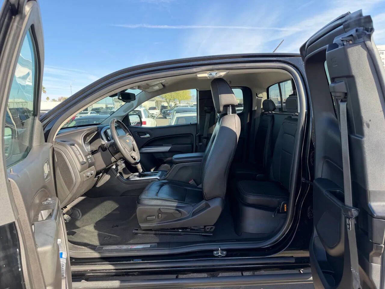 Used 2019 Chevrolet Colorado ZR2 w/ Colorado ZR2 Bison Edition AWD/4WD image 11