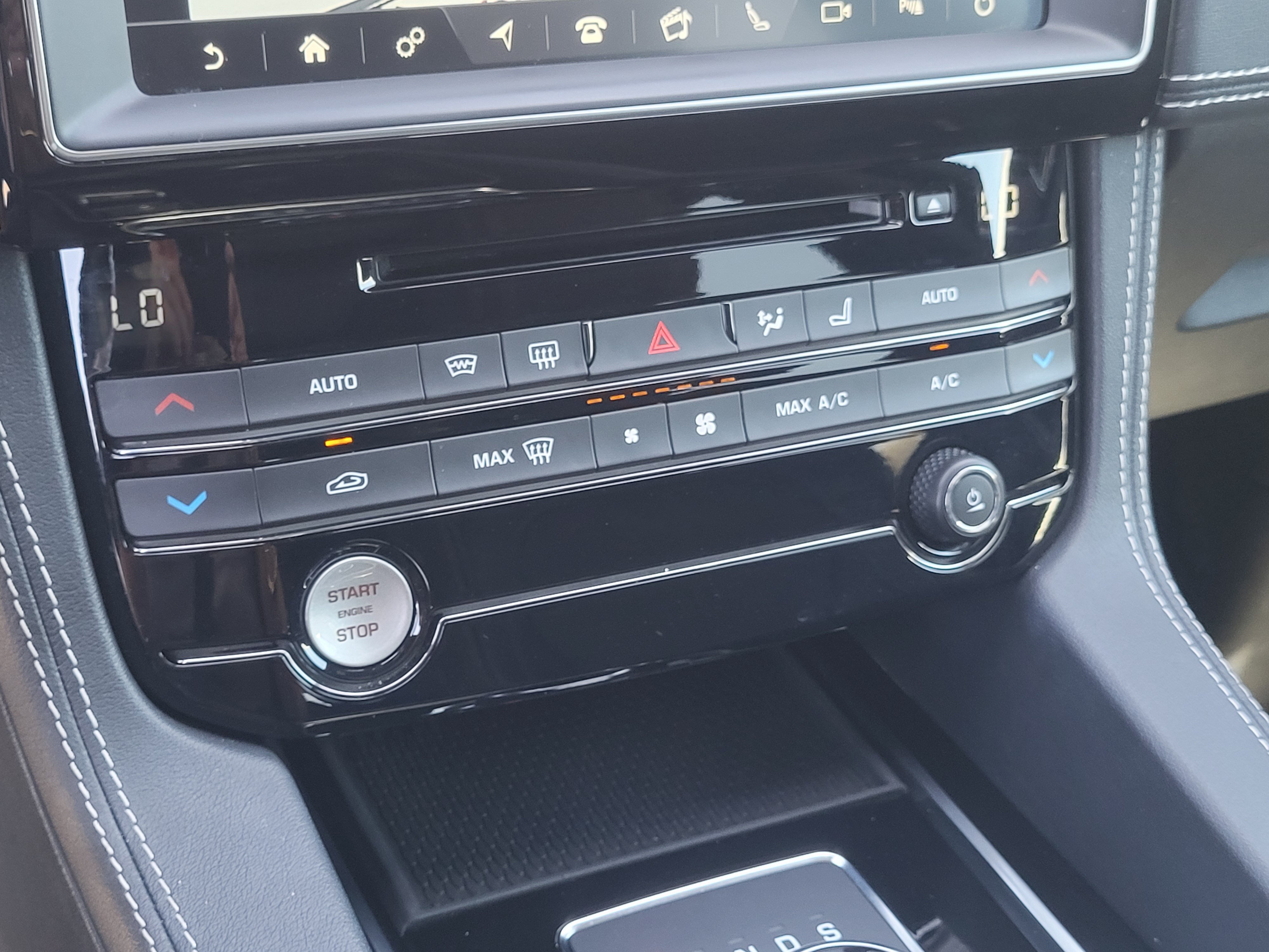 Used 2019 Jaguar F-PACE R-Sport AWD/4WD image 21