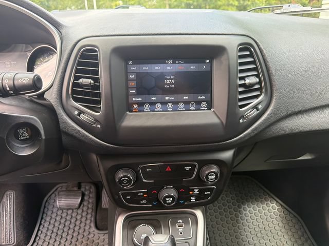 Used 2018 Jeep Compass Latitude w/ Popular Equipment Group AWD/4WD image 32