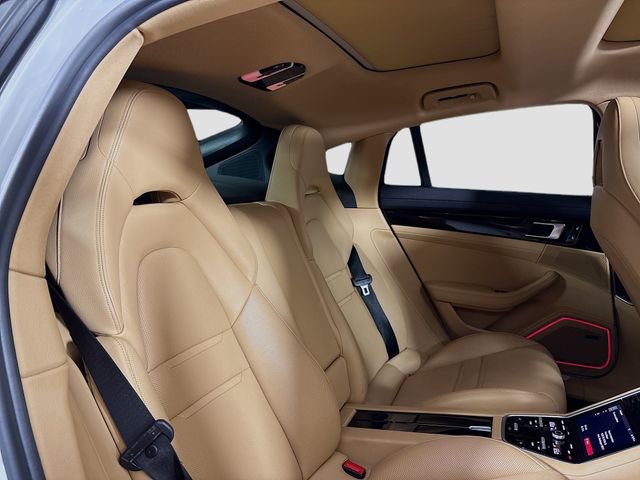 Used 2018 Porsche Panamera 4S AWD/4WD image 28