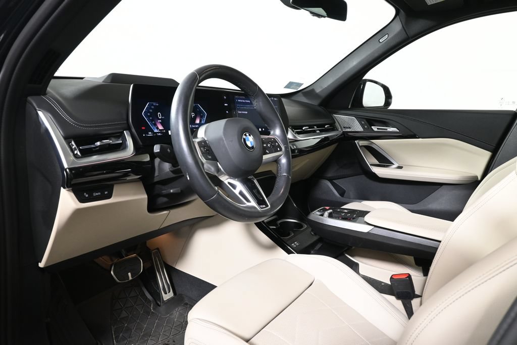 Certified 2024 BMW X1 xDrive28i w/ Premium Package AWD/4WD image 4