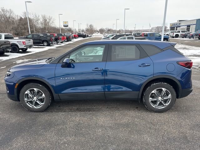 Used 2023 Chevrolet Blazer LT w/ Driver Confidence Package image 6