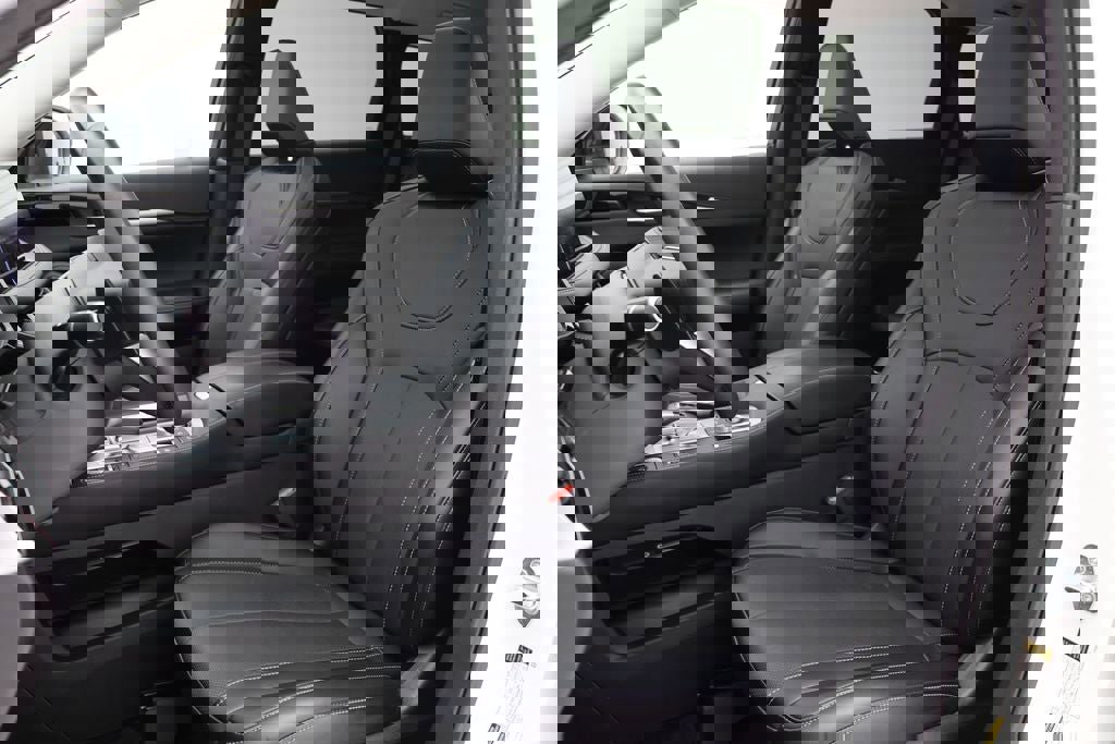 Used 2023 INFINITI QX60 Pure image 16