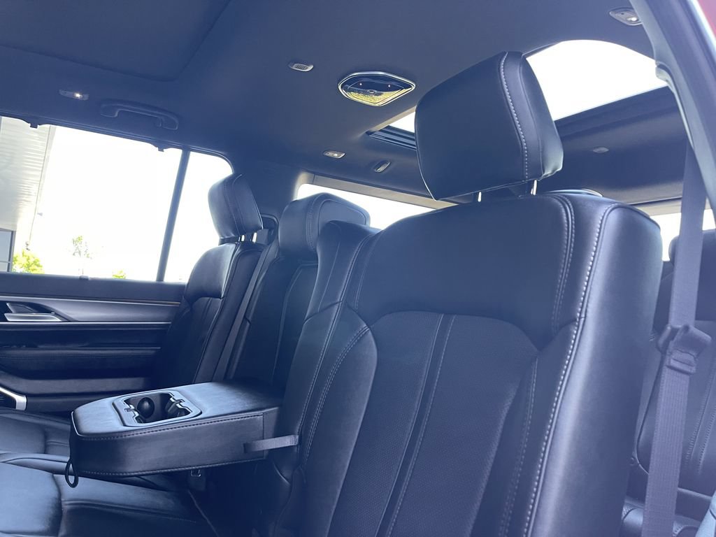 New 2026 Jeep Grand Wagoneer Limited AWD/4WD image 20