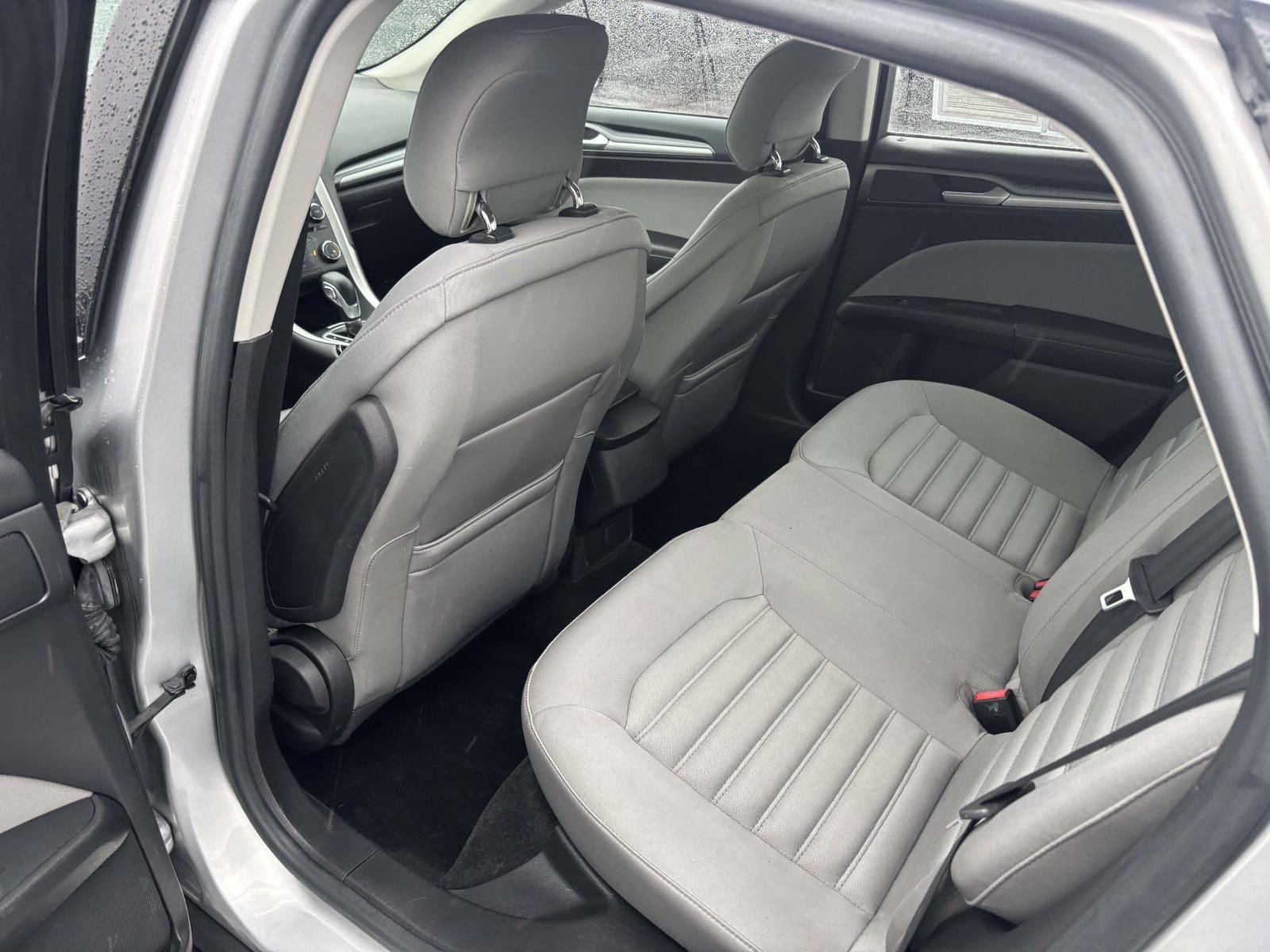 Used 2014 Ford Fusion S image 28