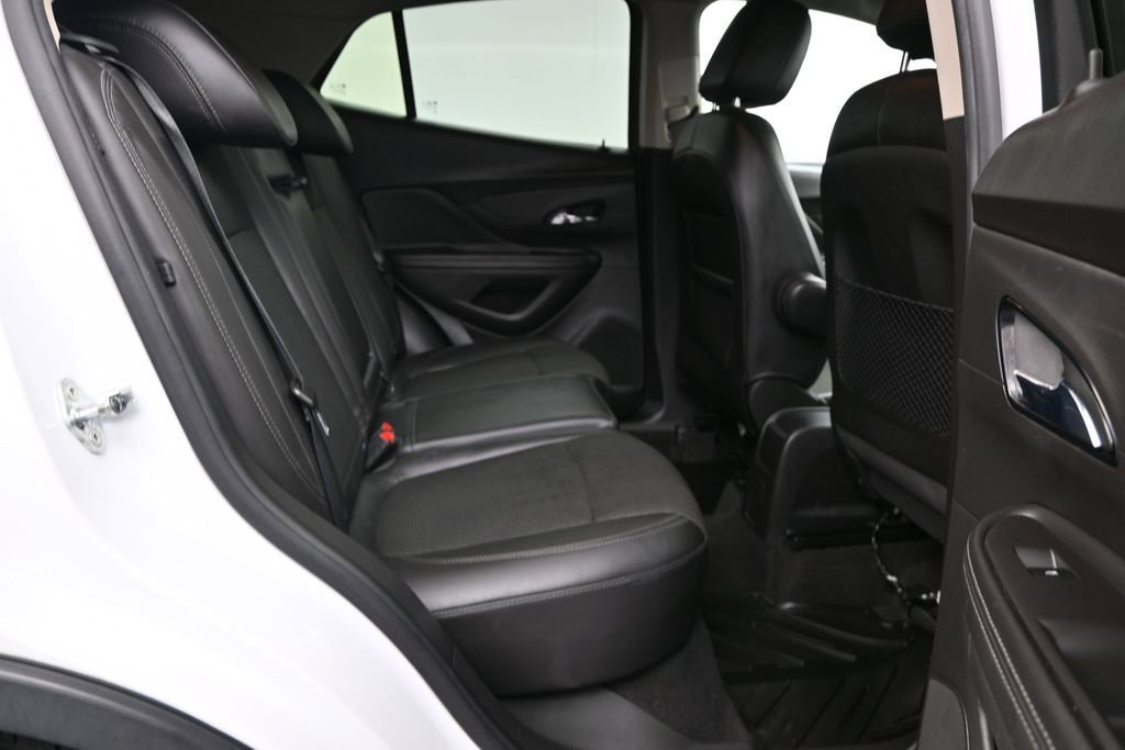 Used 2020 Buick Encore Preferred FWD image 21