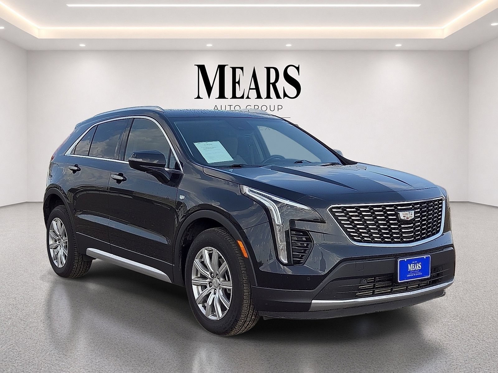 Used 2023 Cadillac XT4 Premium Luxury AWD/4WD image 7