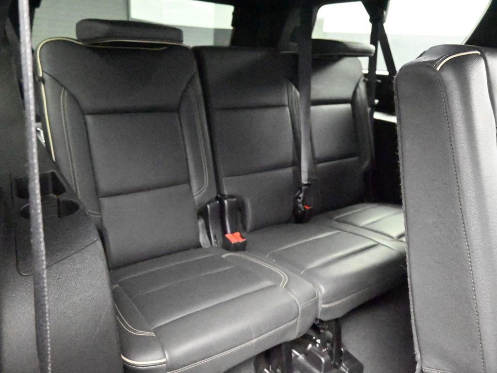 Used 2024 GMC Yukon XL SLT image 24