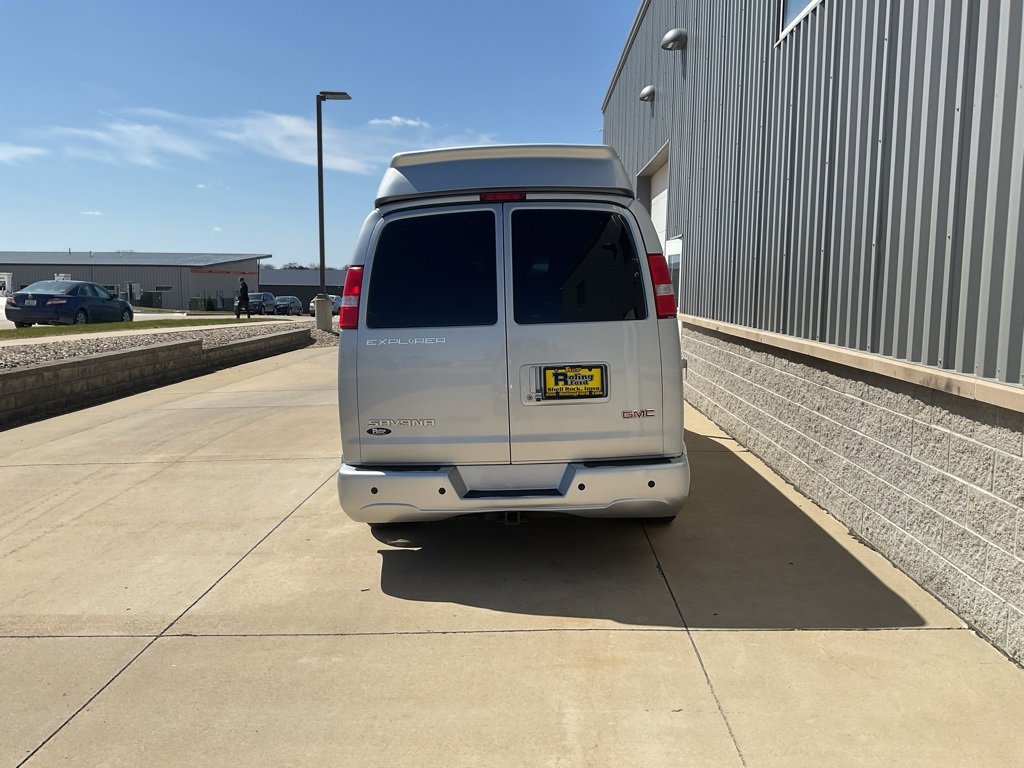 Used 2019 GMC Savana 2500 Extended image 5