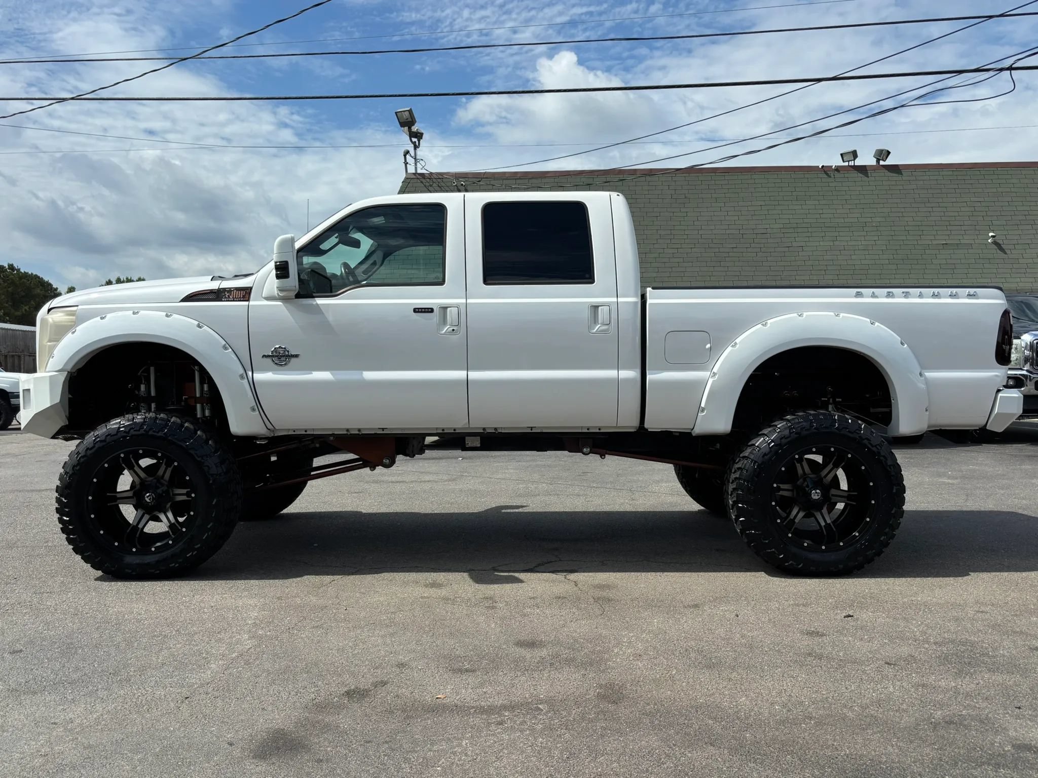 Used 2014 Ford F250 Platinum w/ FX4 Off-Road Package AWD/4WD image 8