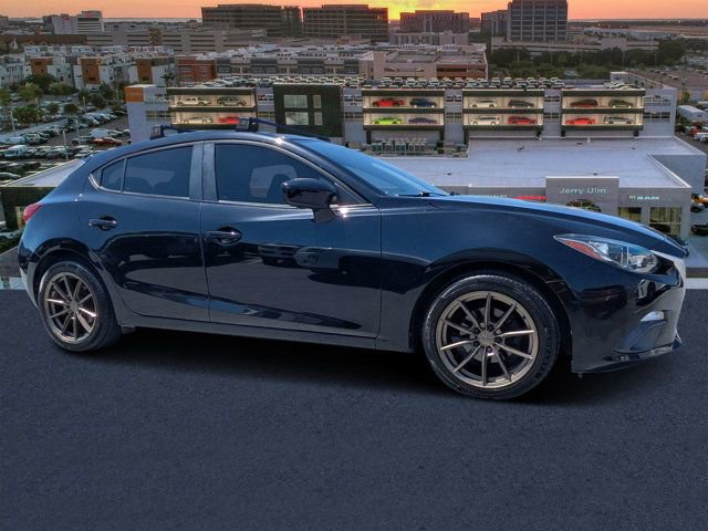 Used 2015 MAZDA MAZDA3 i Sport image 1