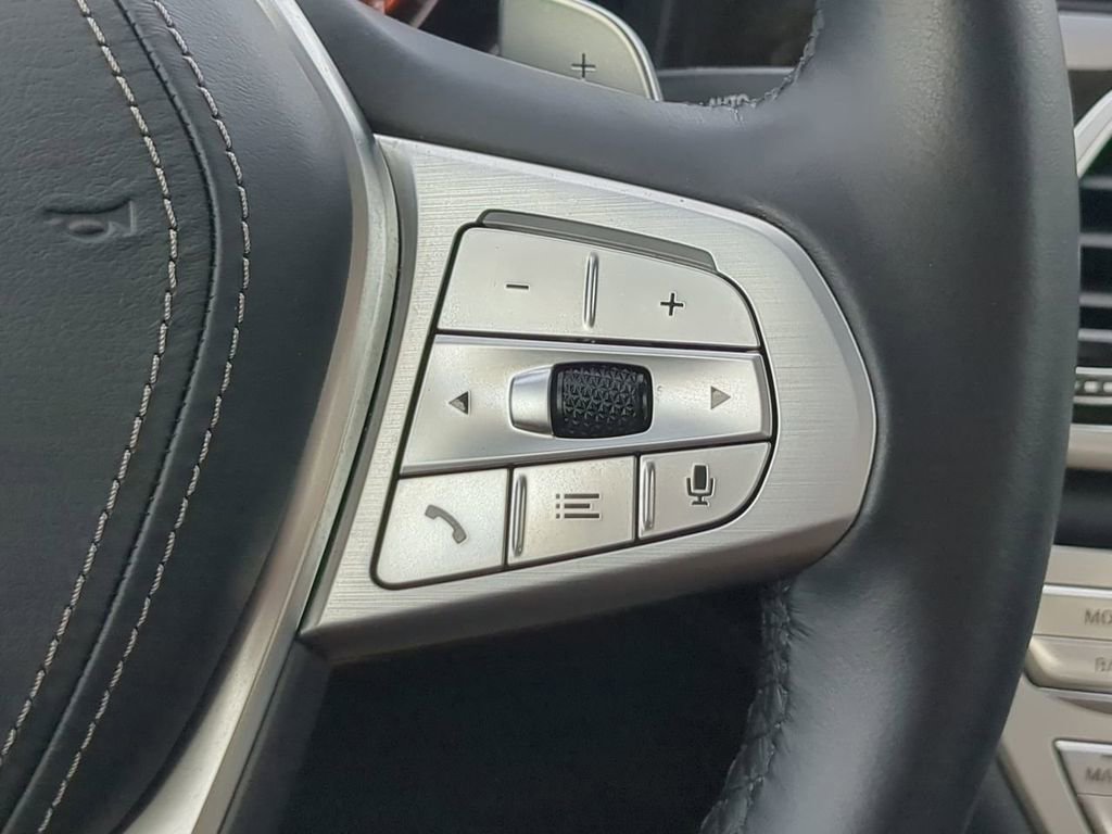 Used 2020 BMW 750i xDrive w/ Executive Package image 24