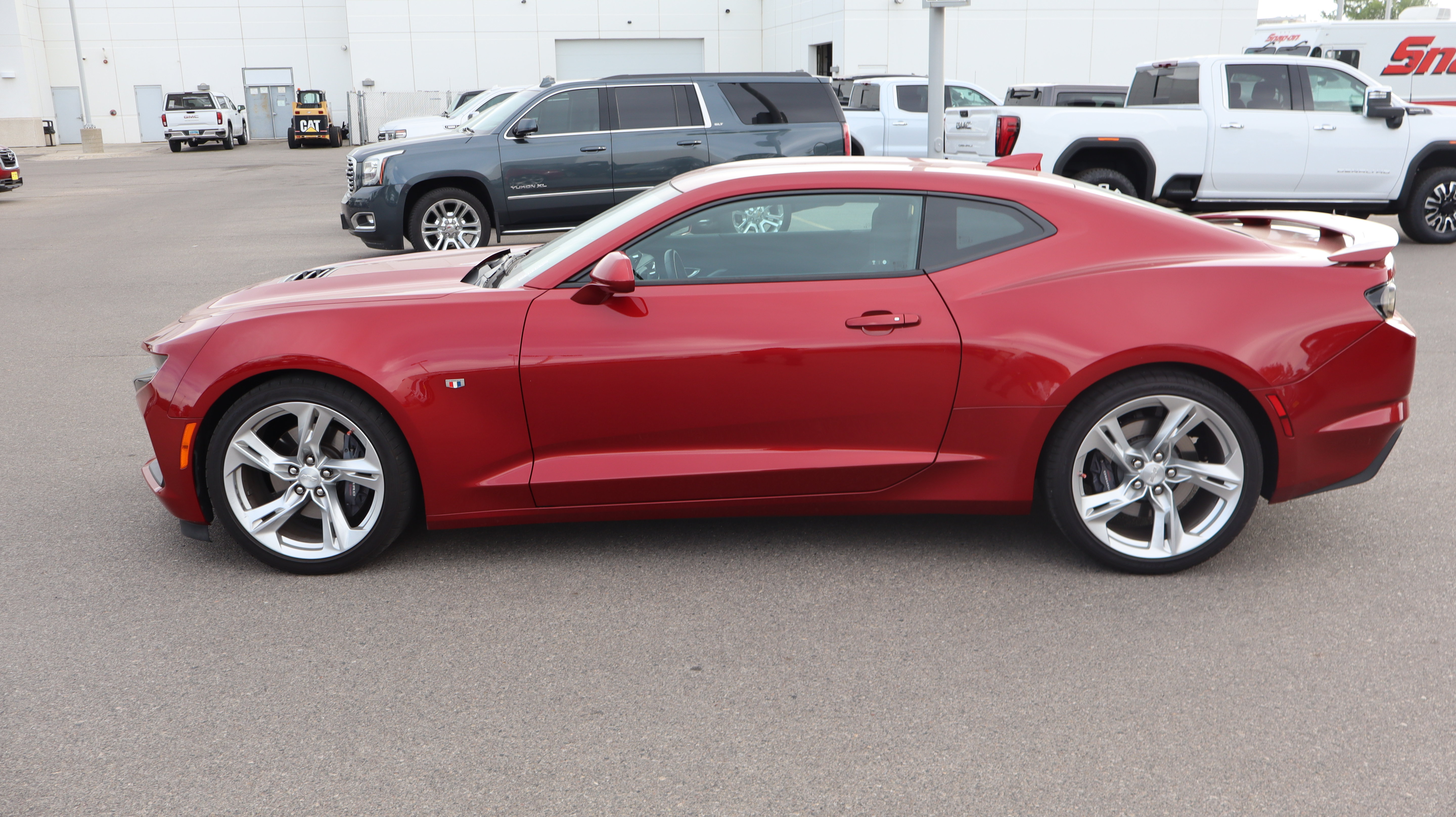 Used 2019 Chevrolet Camaro SS RWD image 4