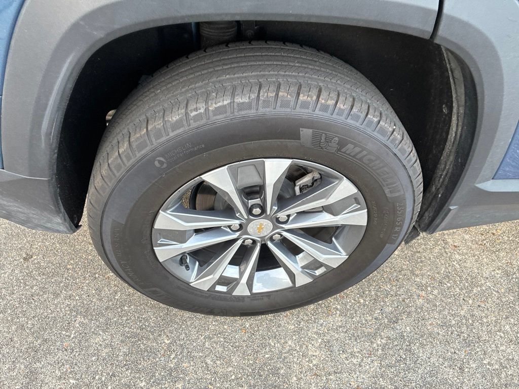 Used 2025 Chevrolet Equinox LT w/ Convenience Package II AWD/4WD image 6